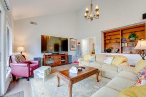 Peaceful Millington Home about 13 Mi to Memphis!