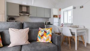 Cozy Retreat with Patio Near Sintra by LovelyStay