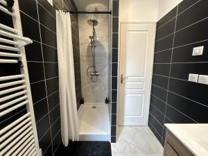 Appartements Centre Ville avec Garage - Parking : photos des chambres