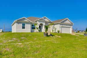 6 Mi to Sirenia Vista Cape Coral Retreat with Grill