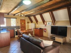 Tonquani Bush Chalet