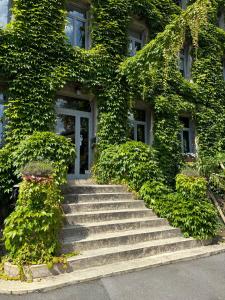 Hotels LOGIS HOTEL-RESTAURANT - Le Moulin d'Artres : photos des chambres