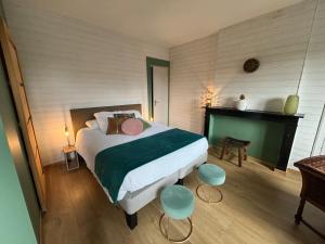 Hotels LOGIS HOTEL-RESTAURANT - Le Moulin d'Artres : photos des chambres
