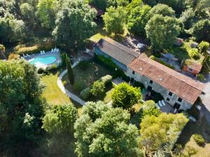 Maisons de vacances Le Bois Fleuri : Ensemble de 3 gites avec piscine pour 18 personnes : photos des chambres