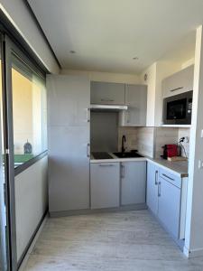 STUDIO PISCINE - 4 COUCHAGES