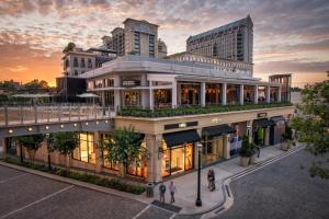 Chic Condo Retreat in Central Buckhead Atlanta