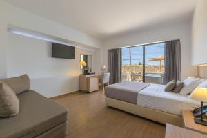 Double or Twin Room with Swimming Pool Access room in Akti Palace Hotel