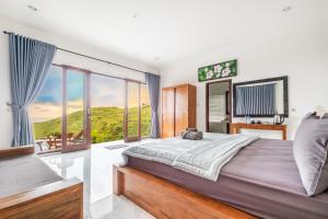 Suite Loại Sang Có Bể Bơi Riêng (Deluxe Suite with Private Pool)