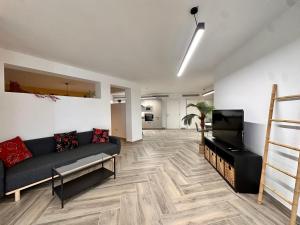 The Cube - Designer finished studio By SF Homes