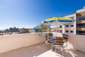 COBERTURA ALTO PADRÃO COM PISCINA - 3 SUÍTES No CENTRO DA PRAIA