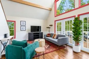 Hot Tub, Fire Pit, Deck, Grill, WiFi, Dog-Friendly - مرتينسبورغ