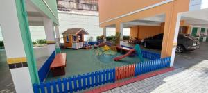 Apartamento com Piscina no Centro da praia Próximo a Praia e Comércio em Geral