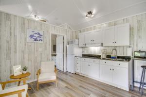 Cozy Picayune Tiny Home Rental ~ 4 Mi to Downtown!