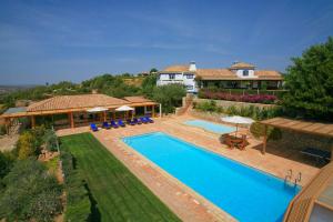 Casa de Baixo by Vintage Travel