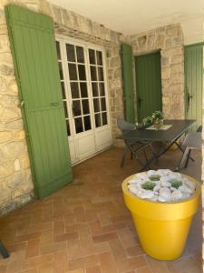 Appartements Appartement avec terrasse 3 personnes Via Romana Vaison la Romaine : photos des chambres
