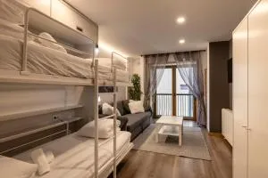 Estudio Para Grupos Pequeños en El Pas De La Casa - Céntrico - Grau Roig