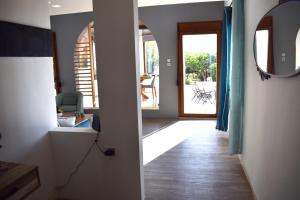 NAOS-Sea front vacation rental by Chania center