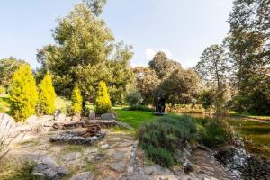 Spectacular House with Jacuzzi and Huge Garden