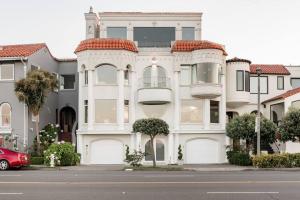 The Golden Peacock Palace