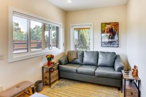 Hike, Ski and Golf Modern Colorado Retreat