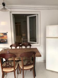 İstanbul da taksim yakin Osmanbey e yakin