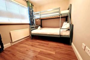 Your Galway Home - Four Bed with Parking!