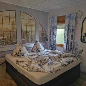 BoardingHouse Sinsheim zentral am Burgplatz - 多森海姆