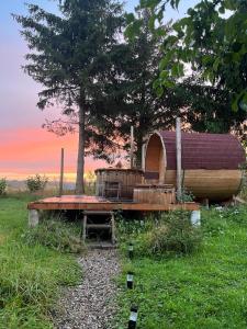 Osada Karszewo, sauna bania, ryby