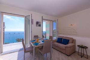 Serena 1 Amazing Sea View - Happy Rentals