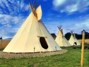 Teepee Camp Lounky - Liběšice