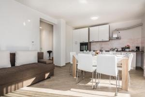 Pool Apartment Bakija 2 - Happy Rentals 
