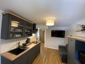 Ami's House Castle View 