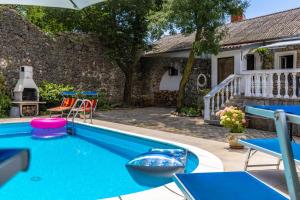 Holiday Home Meja Private Pool- Happy Rentals