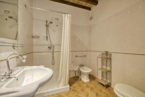 Le Acetaie With Shared Pool - Happy Rentals