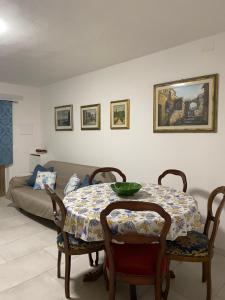 Elm Apartment