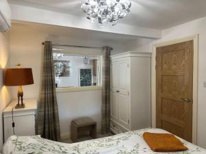 Theé Óldé Cow Shéd Cottingham, Central Location, 500 meters from Cottingham Train Station, Close to Hull & Beverly, Free Parking & WI-FI , Entire Detached Property