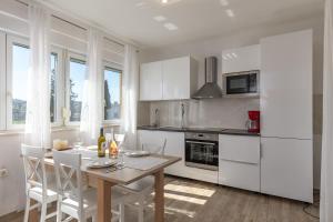 Holiday Home Aurea - Happy Rentals