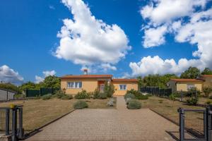 Holiday Home Aurea - Happy Rentals