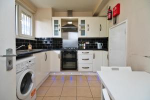 CITY BEAUTIFUL SINGLE Bedroom