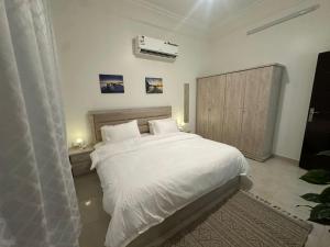 شقة انيقة غرفتين وصالة بدخول ذاتي