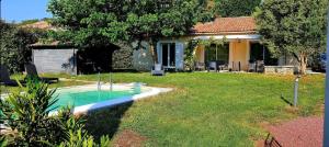 Villas Villa elegante a Chamaret avec piscine privee : photos des chambres
