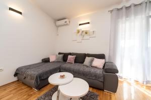 Apartments with parking space Privlaka, Zadar - 23472
