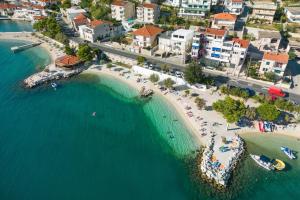 Apartments with parking space Dugi Rat, Omis - 23115