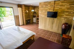 BaanRimNam Resort Trat