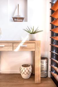 Modern Pet-friendly Mudjimba Townhouse