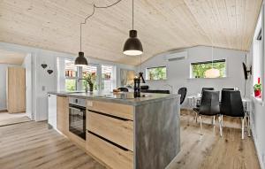 Awesome Home In Tarm With Wifi