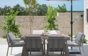 Beautiful Home In Sikovo With Sauna