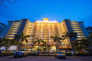 Glory Beach Resort PD, Fully Air Con Sea View Suite PortDickson