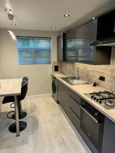 Double Bedroom in private Home- Canning Town by London Excel