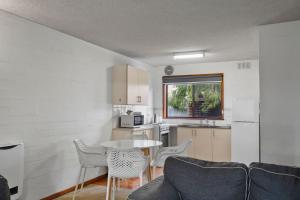 Eastern Beach Unit 2